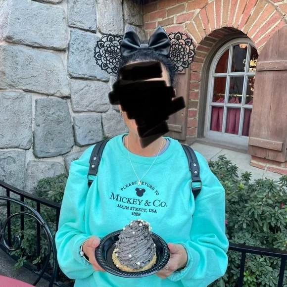 Like New Black Disney Minnie Mouse Ears - Picture 4 of 4